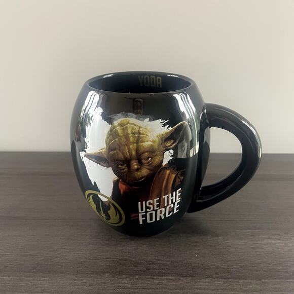Star Wars Use The Force Yoda 20 Oz Mug - Picture 1 of 4